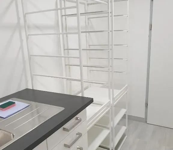 Westbahnhof Appartement *