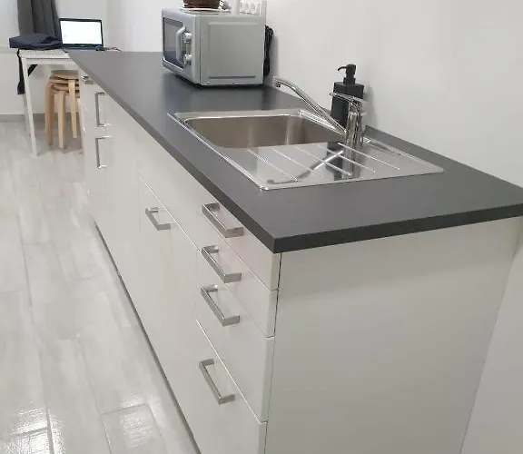 Westbahnhof Appartement *